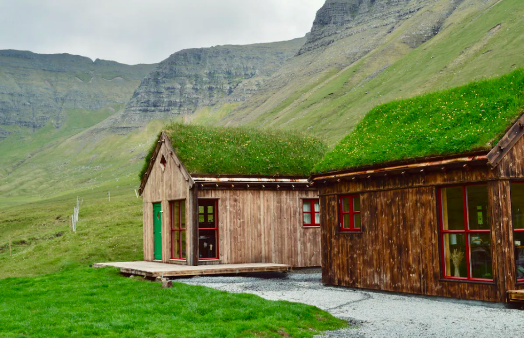 Cosy Múlafossur Cottage by waterfall in Gásadalur